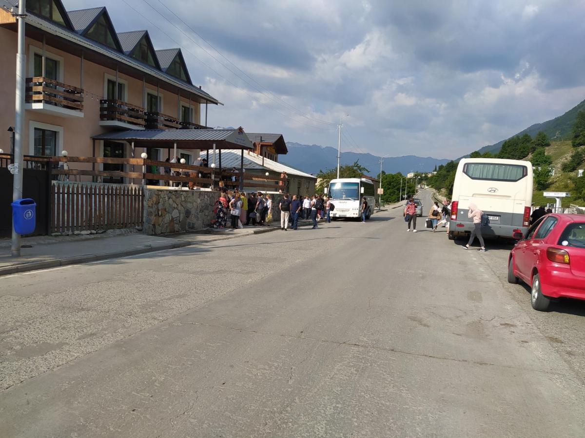 Hotel White Mountains • Თეთრი Მთები Mestia Eksteriør bilde